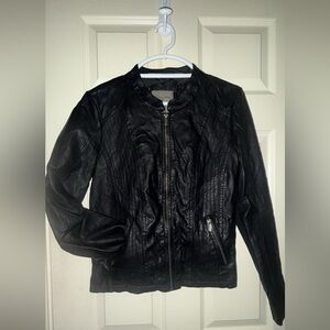 Like New Maurice’s Leather Bomber Jacket Black MEDIUM Zipper Pockets